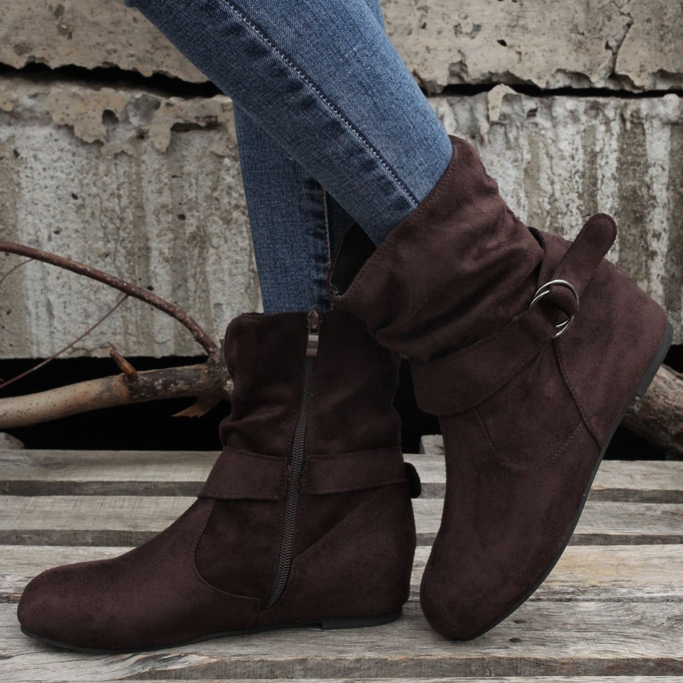 Womens Classic Solid Color Ankle Boots with Round-Toe Design - Fashion Buckle Belt & Side Zipper Closure - Ultra-Comfortable Outdoor Shoes for Stylish Adventures