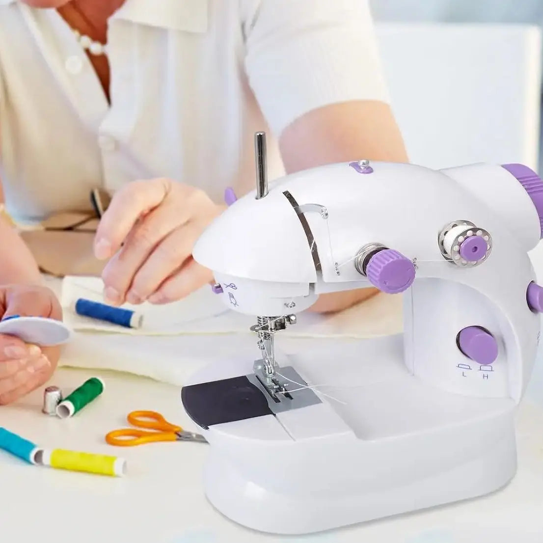 Household Sewing Machine Portable Electric Sewing Machines with Light and Speed Control for Beginner DIY Home Sewing Accessories