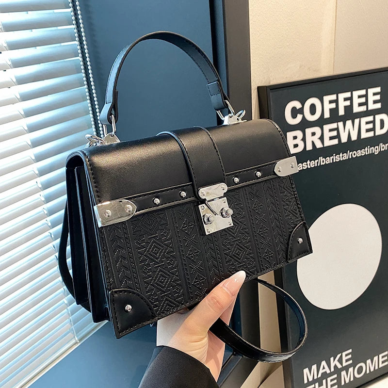 2024 Hot Selling Trend  Luxury  Women's Small Square Bag Fashion Lock Geometric Pattern Shoulder Bag Ladies Handbags