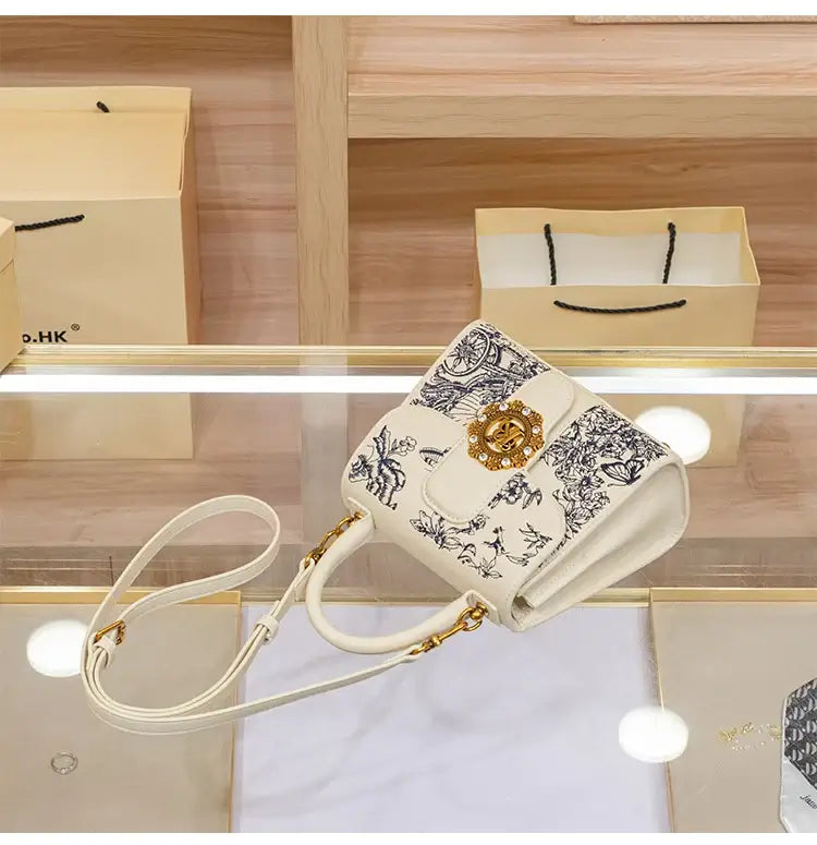 Designer brand women's handbag for autumn and winter 2025, new high-end single shoulder crossbody small square bag, fashionable