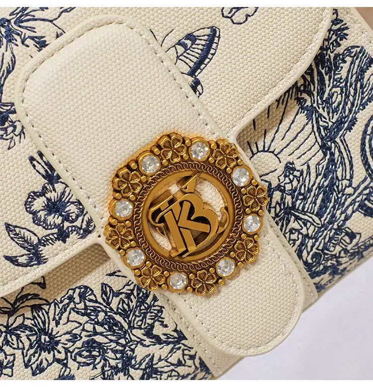 Designer brand women's handbag for autumn and winter 2025, new high-end single shoulder crossbody small square bag, fashionable