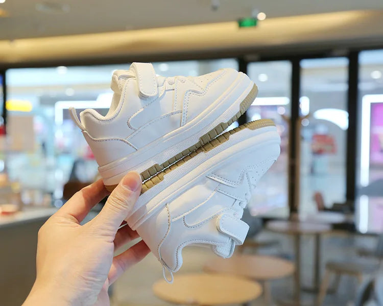 Children's White Shoes Spring and Autumn Kid's Sports Shoes Anti slip Lightweight Boys Board Shoes Soft Sole Baby Casual Shoes