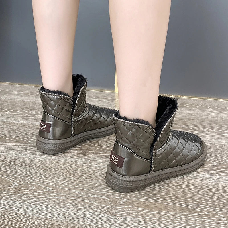 Fur-coated Snow Boots for Women, 2025 New Style, Waterproof and Warm, Cotton Shoes for Winter, Thick and Padded Short Boots