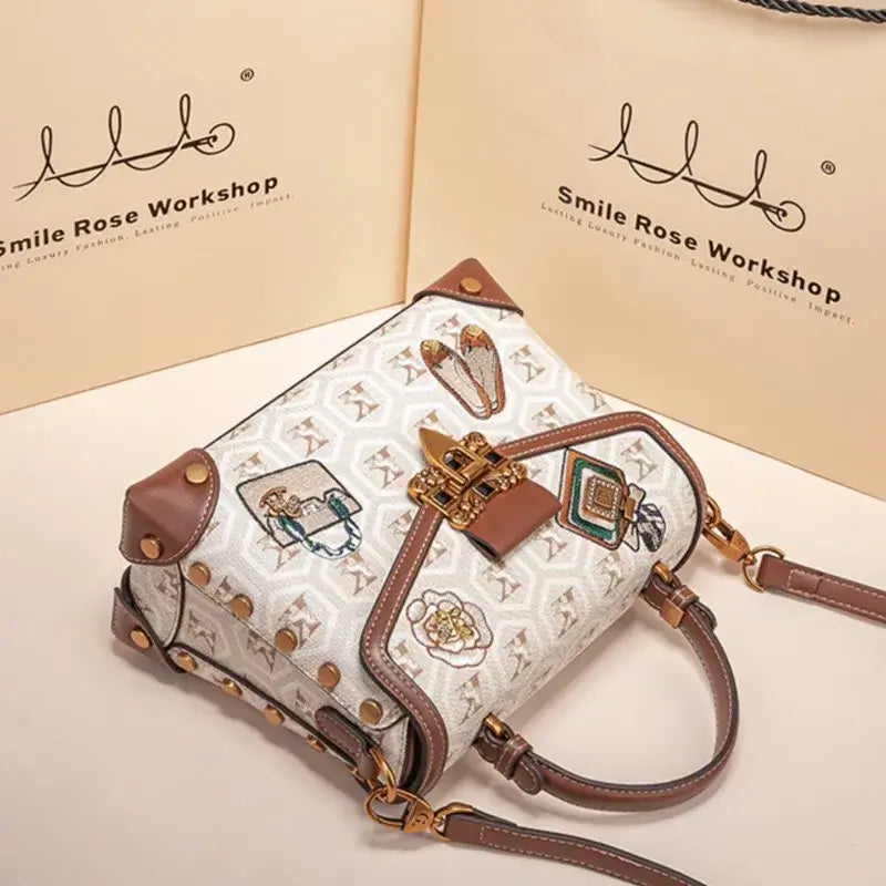 Designer handbag retro small square bag women's 2025 new autumn and winter high-end printed shoulder crossbody bag