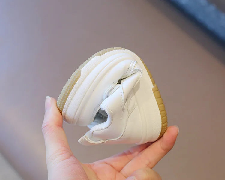 Children's White Shoes Spring and Autumn Kid's Sports Shoes Anti slip Lightweight Boys Board Shoes Soft Sole Baby Casual Shoes