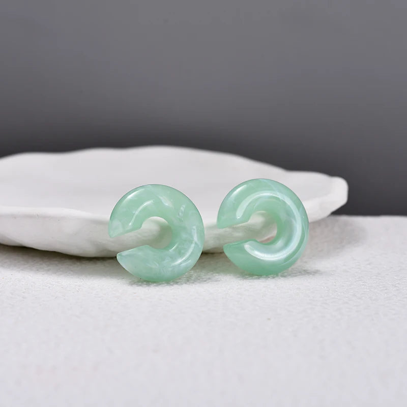 1 Pair Simple Round Circle Clip Earrings For Women C Shape Acrylic Red Blue Black Pink No Pierced Cartilage Lightweight Ear Cuff