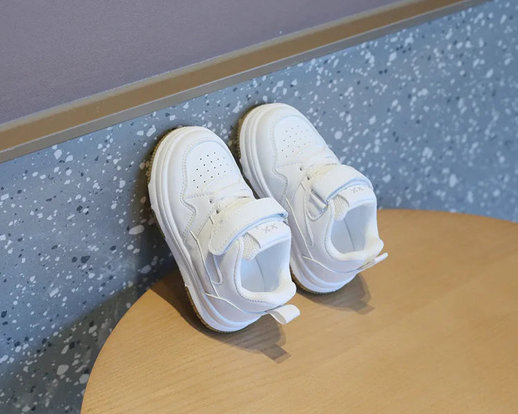 Children's White Shoes Spring and Autumn Kid's Sports Shoes Anti slip Lightweight Boys Board Shoes Soft Sole Baby Casual Shoes