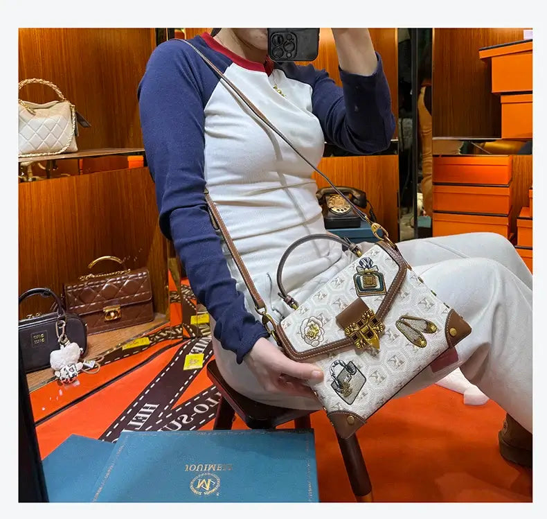 Designer handbag retro small square bag women's 2025 new autumn and winter high-end printed shoulder crossbody bag