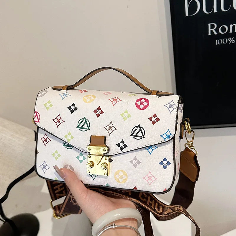 Vintage Print Tote Bag Textured Shoulder Purse for Women Minimalist Crossbody Tote Versatile Day-to-Night Bag Chic Sling Bag