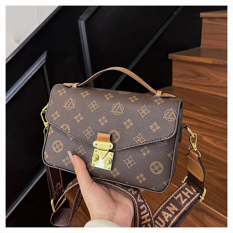 Vintage Print Tote Bag Textured Shoulder Purse for Women Minimalist Crossbody Tote Versatile Day-to-Night Bag Chic Sling Bag