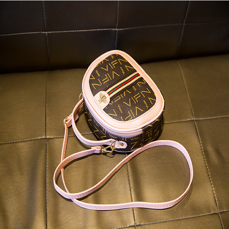 Women Shoulder Bag New Printed Letter Bee Messenger Bag Famous Design Versatile Fashion Casual Crossbody Bag Lady Handbag Clutch