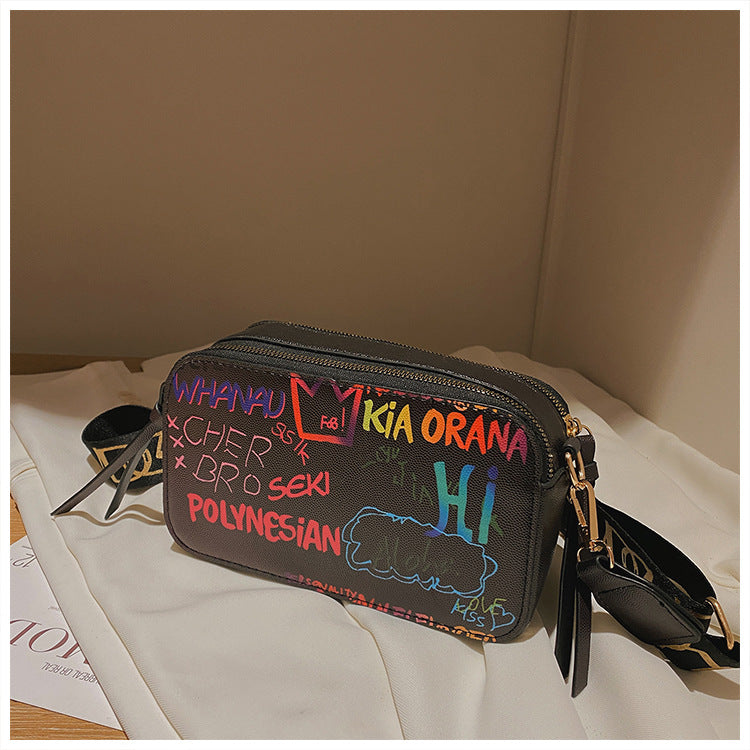 Cross-border special for graffiti series camera small bag cross-border tide color doodle shoulder canbacked multi-lock bag